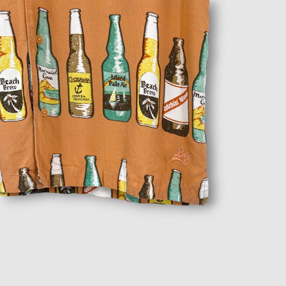 BDG Urban Outfitters Beer Bottle Novelty Print Button Down Shirt Size Large - Picture 3 of 6